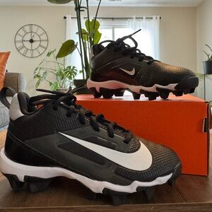 Nike Kids Menace 4 Shark Cleats